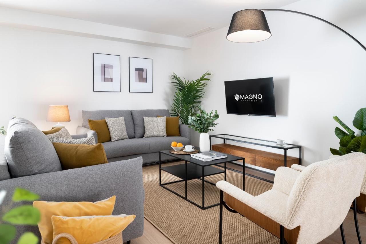 Magno Apartments Castelar Seville Ngoại thất bức ảnh
